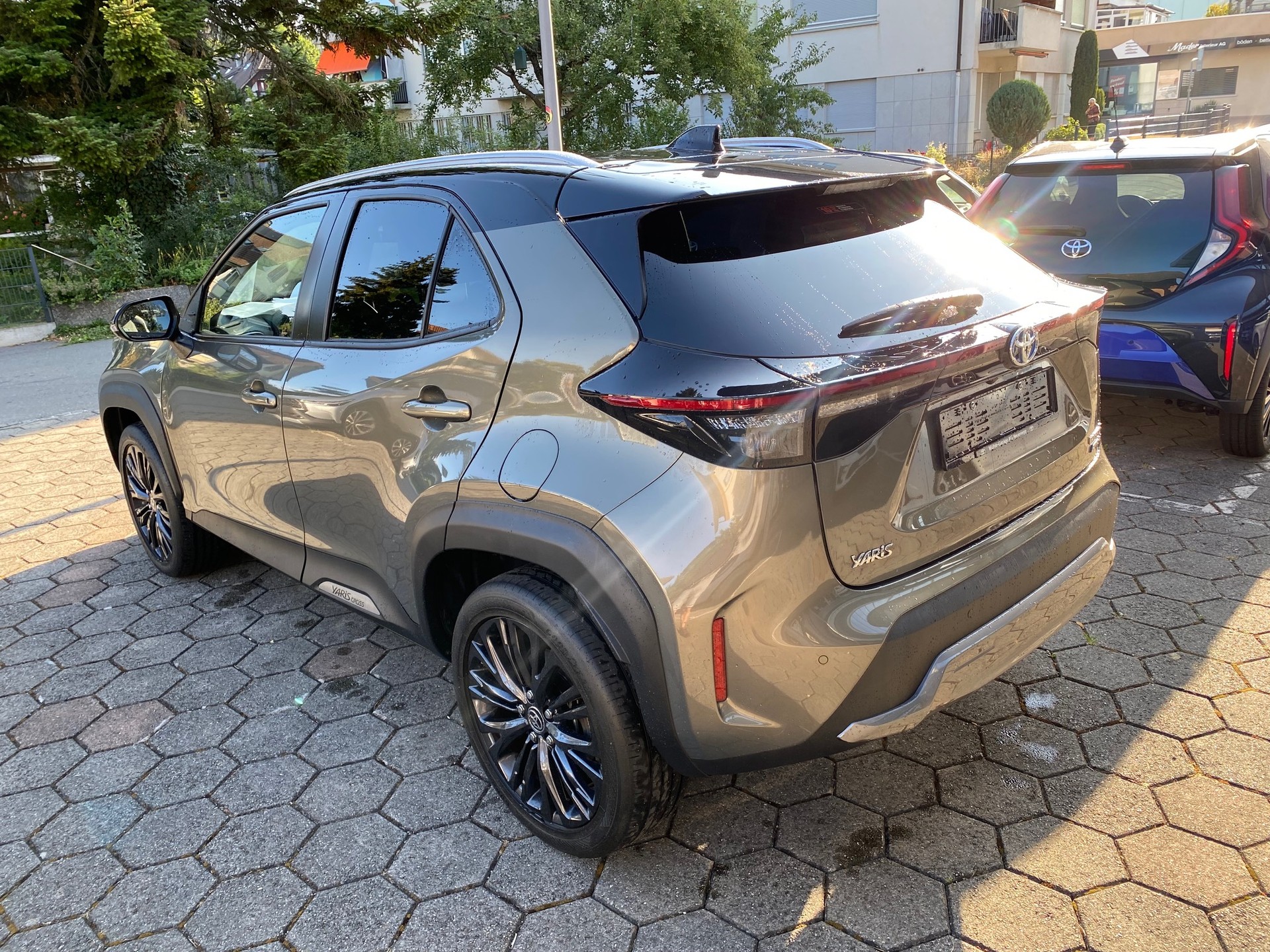 TOYOTA Yaris Cross 1.5 Adventure e-CVT AWDi - 4