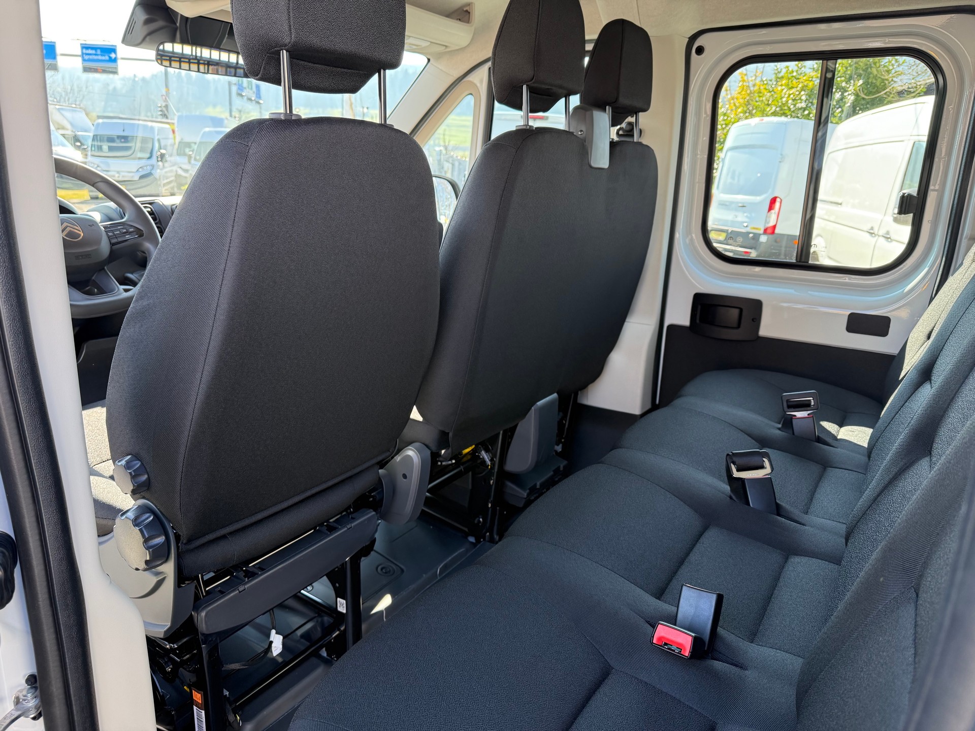 CITROEN Jumper 35+ 2.2 BlueHDi 140 L4 Doppelkabine mit Brücke - 10