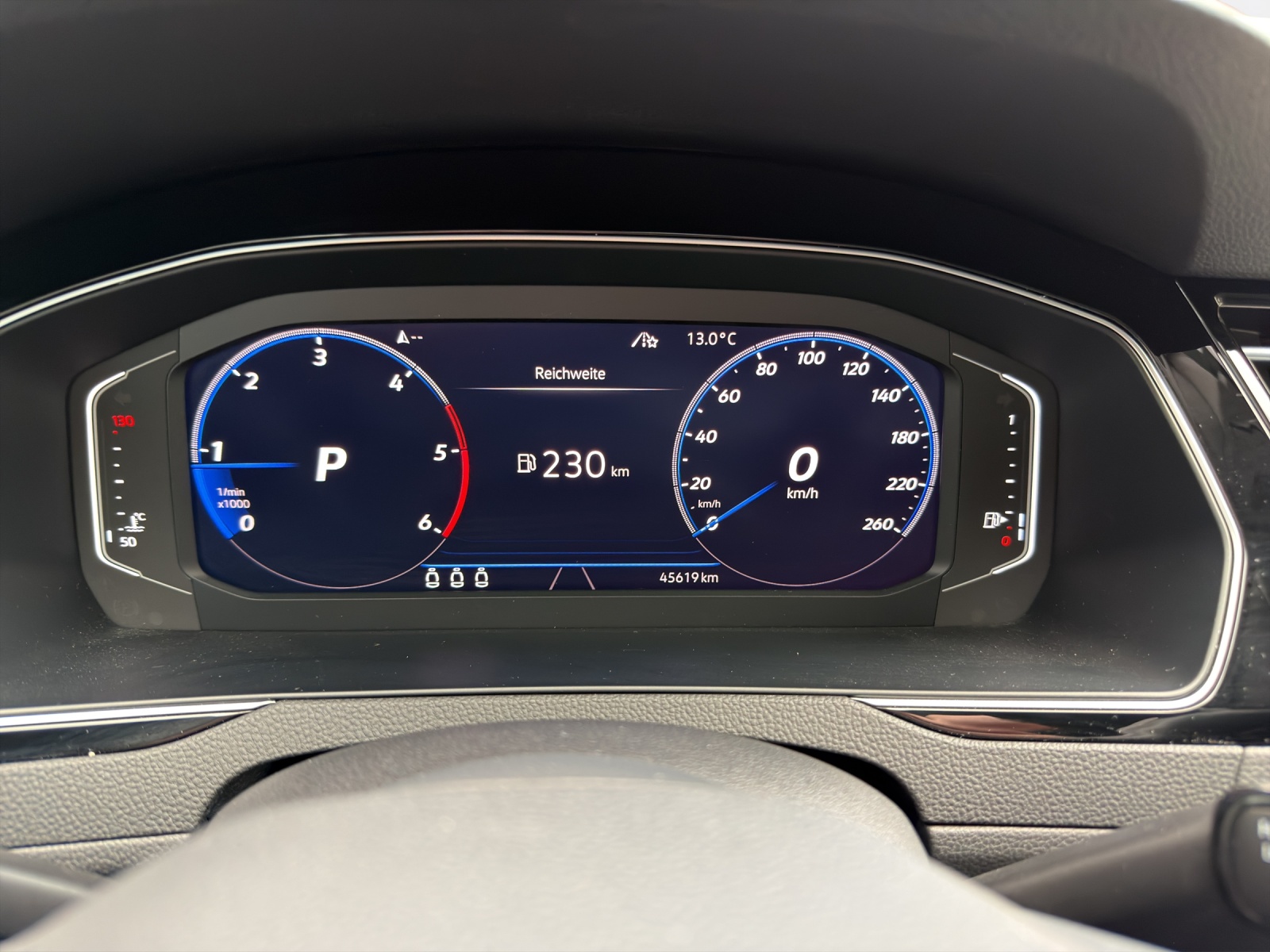 VW Passat 2.0 TDI BMT Elegance 4Motion DSG - 8