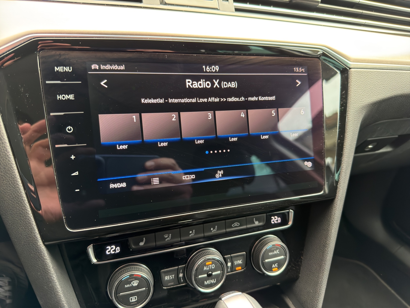 VW Passat 2.0 TDI BMT Elegance 4Motion DSG - 9