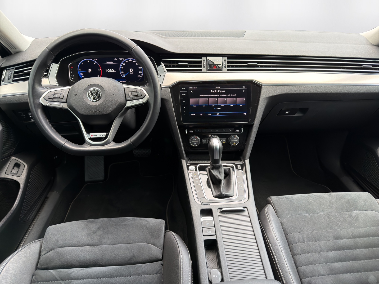 VW Passat 2.0 TDI BMT Elegance 4Motion DSG - 7