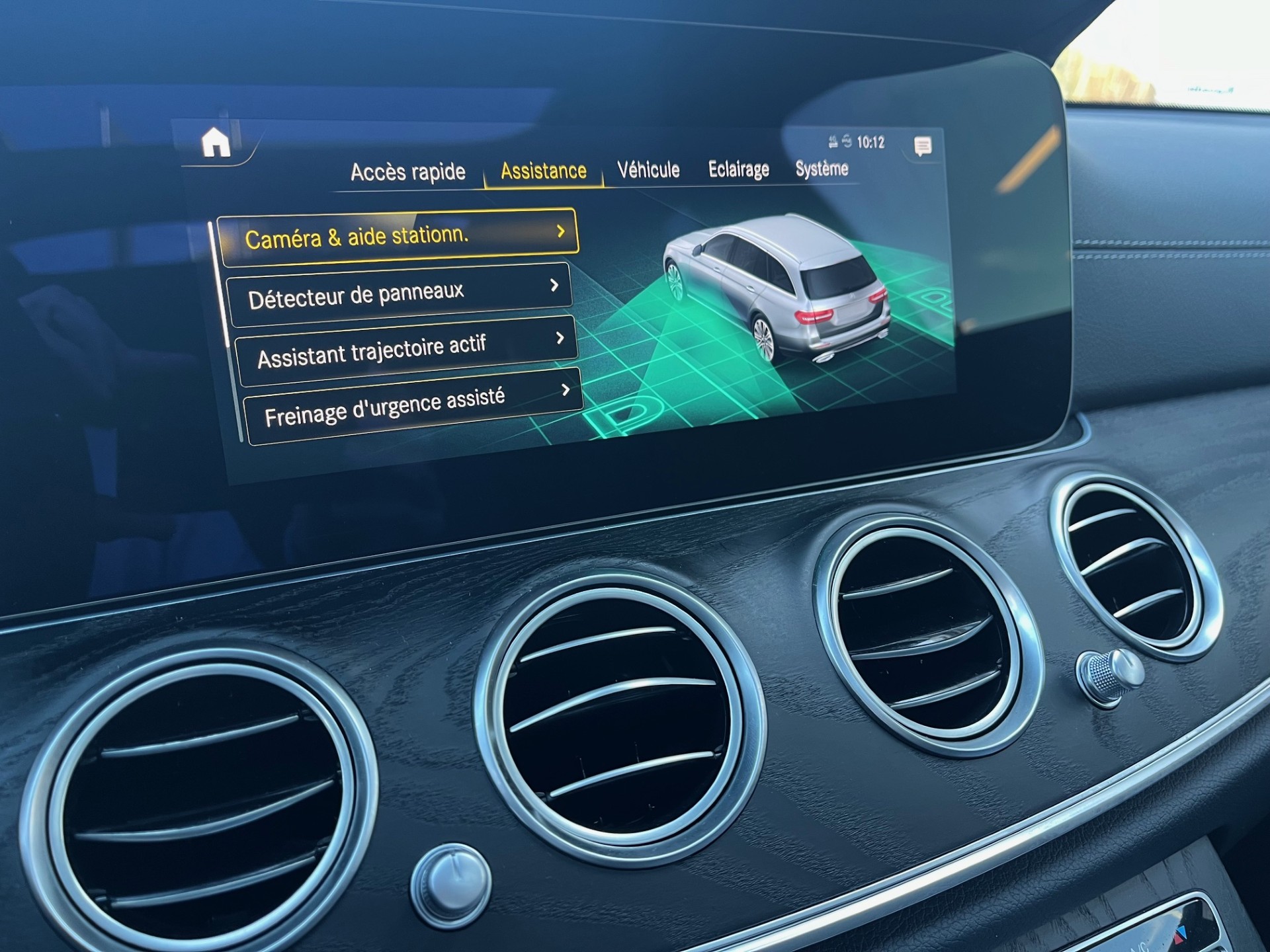 MERCEDES-BENZ E 220 d T 4Matic Swiss Star 9G-Tronic - 18