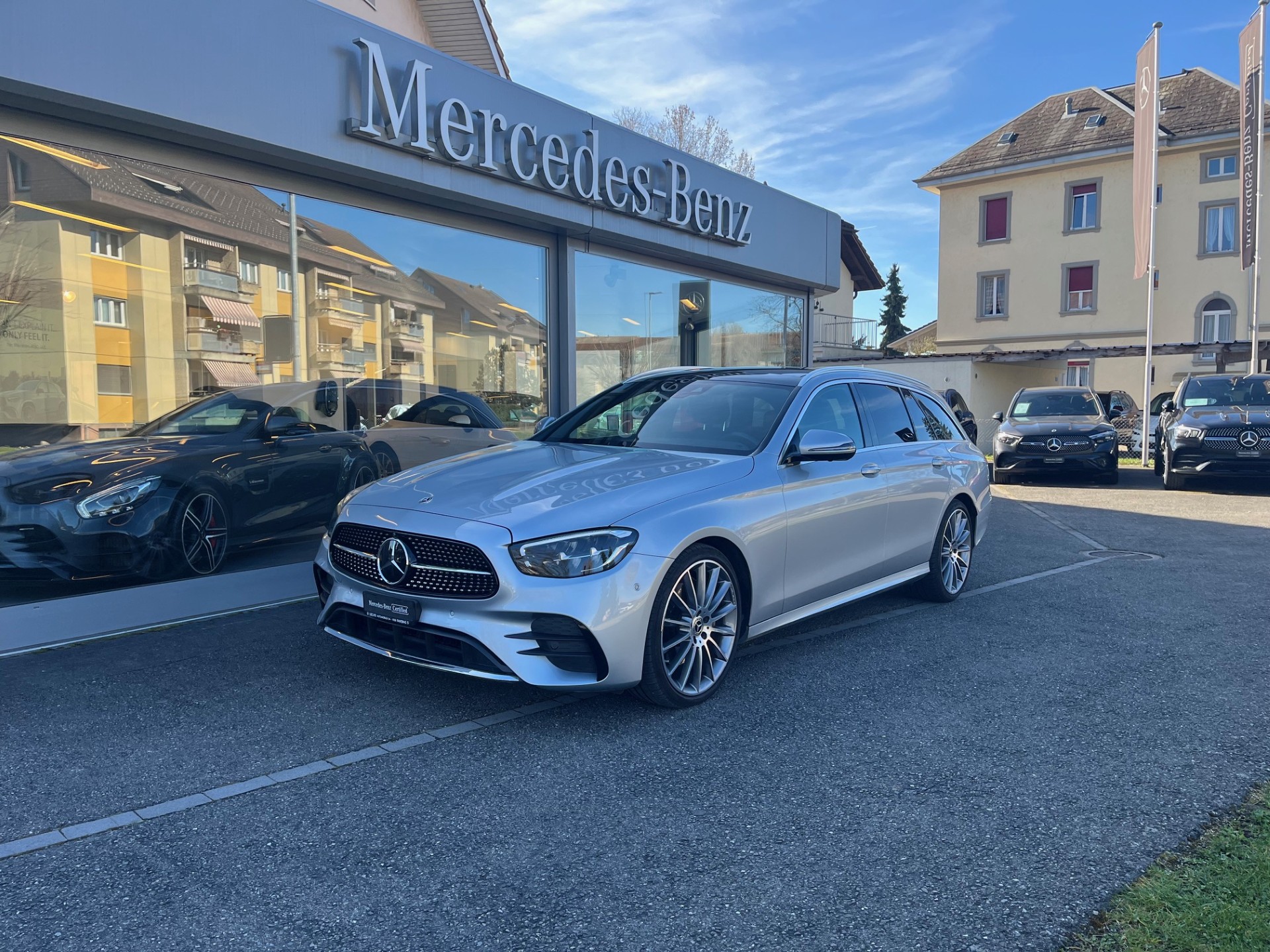 MERCEDES-BENZ E 220 d T 4Matic Swiss Star 9G-Tronic - 2