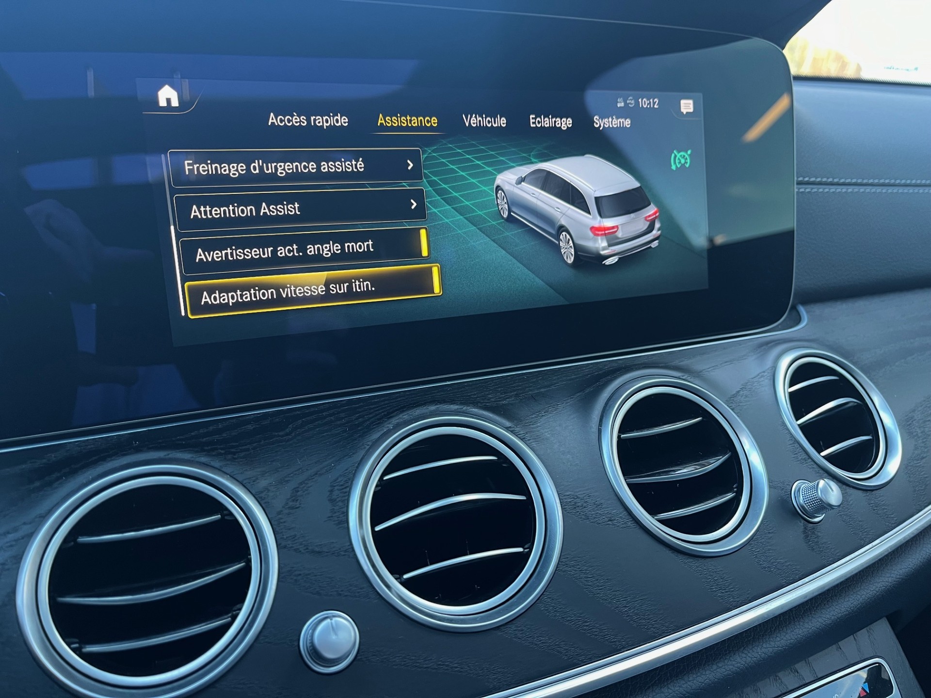 MERCEDES-BENZ E 220 d T 4Matic Swiss Star 9G-Tronic - 19