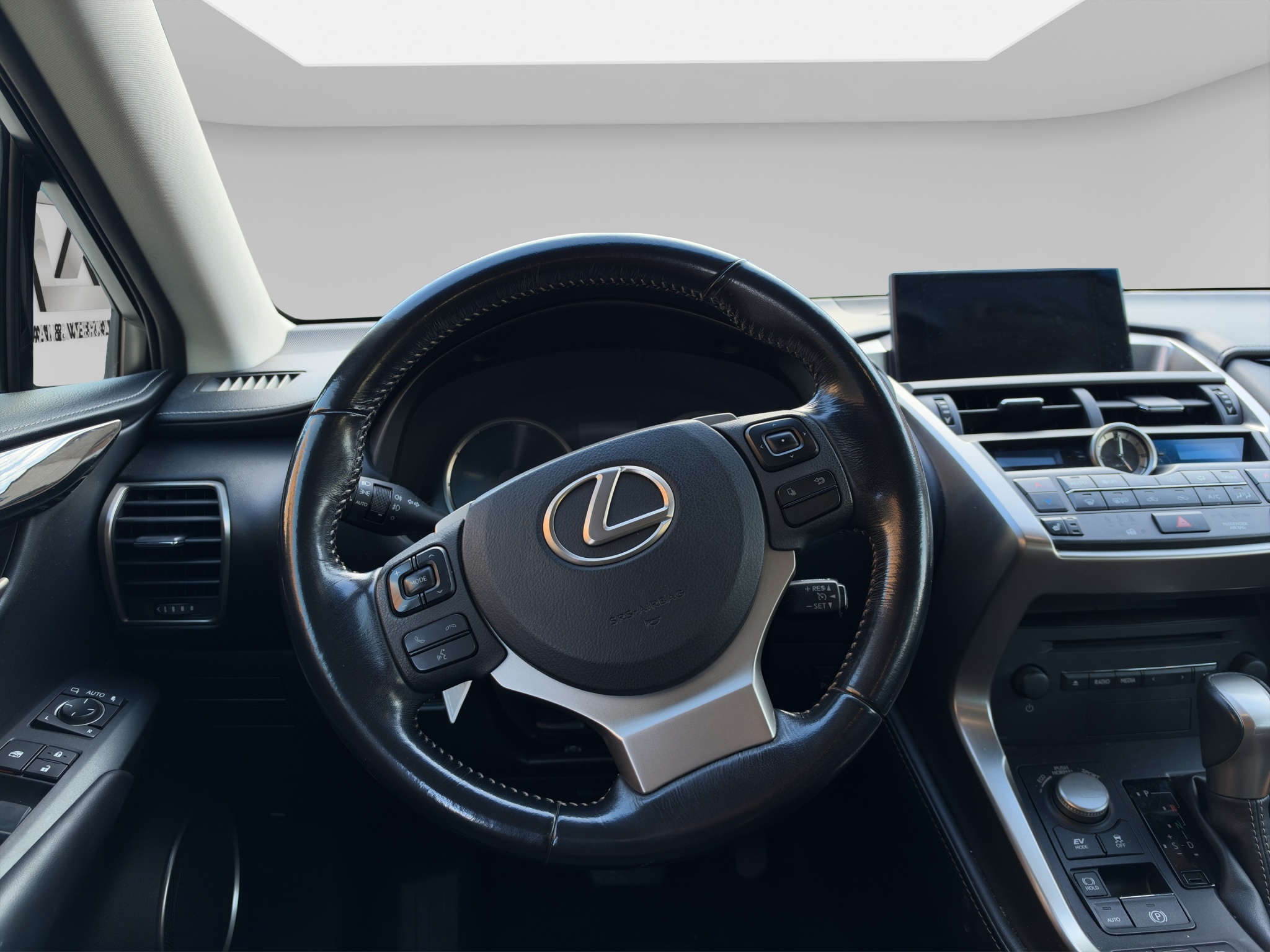 LEXUS NX 10