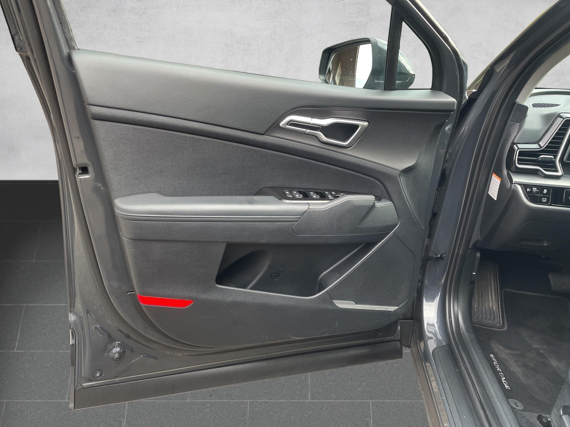 KIA Sportage 1.6T-GDi HEV Power Edition 4x4 A - 9