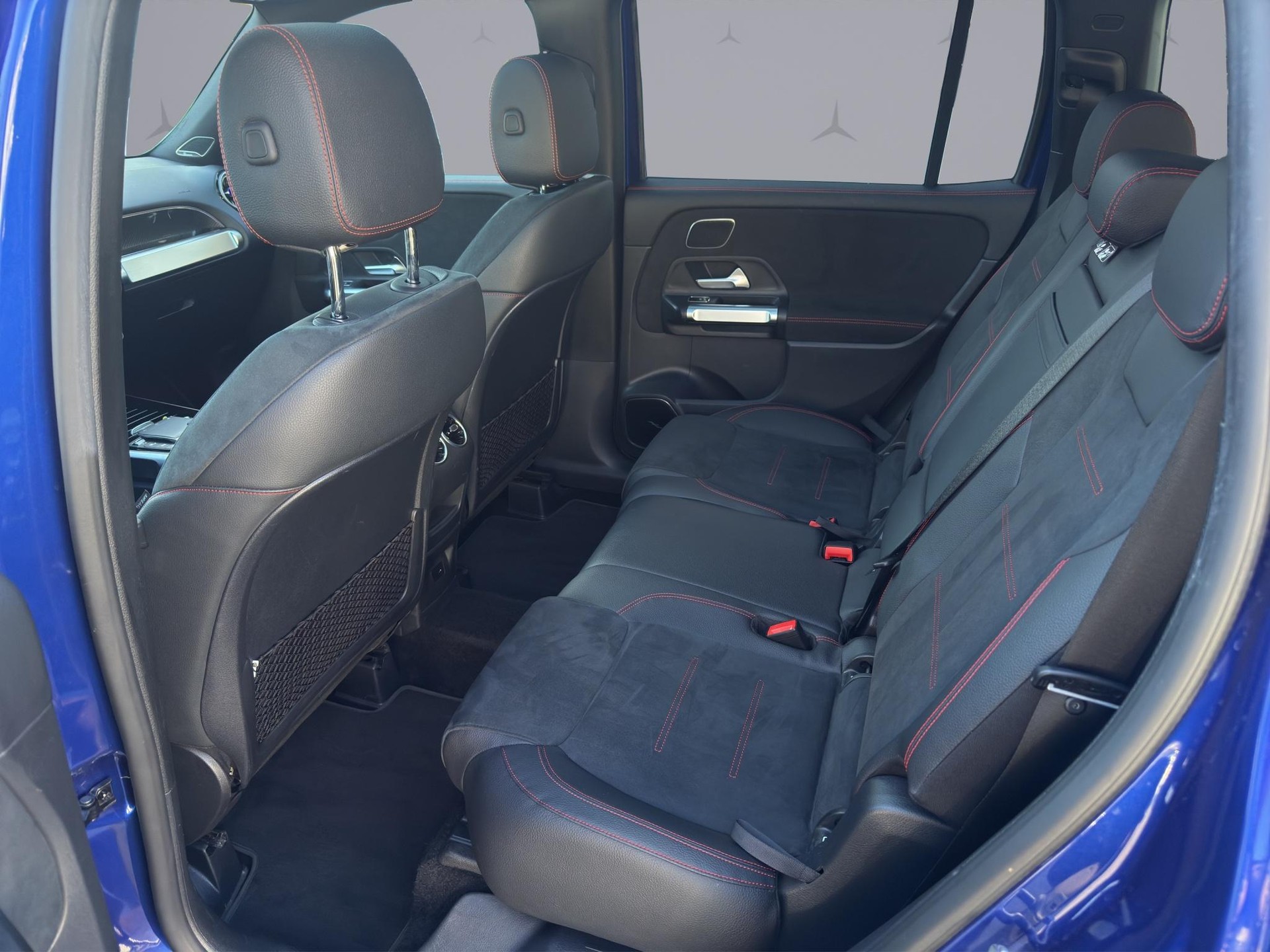 MERCEDES-BENZ GLB 220 d AMG Line 4matic - 12