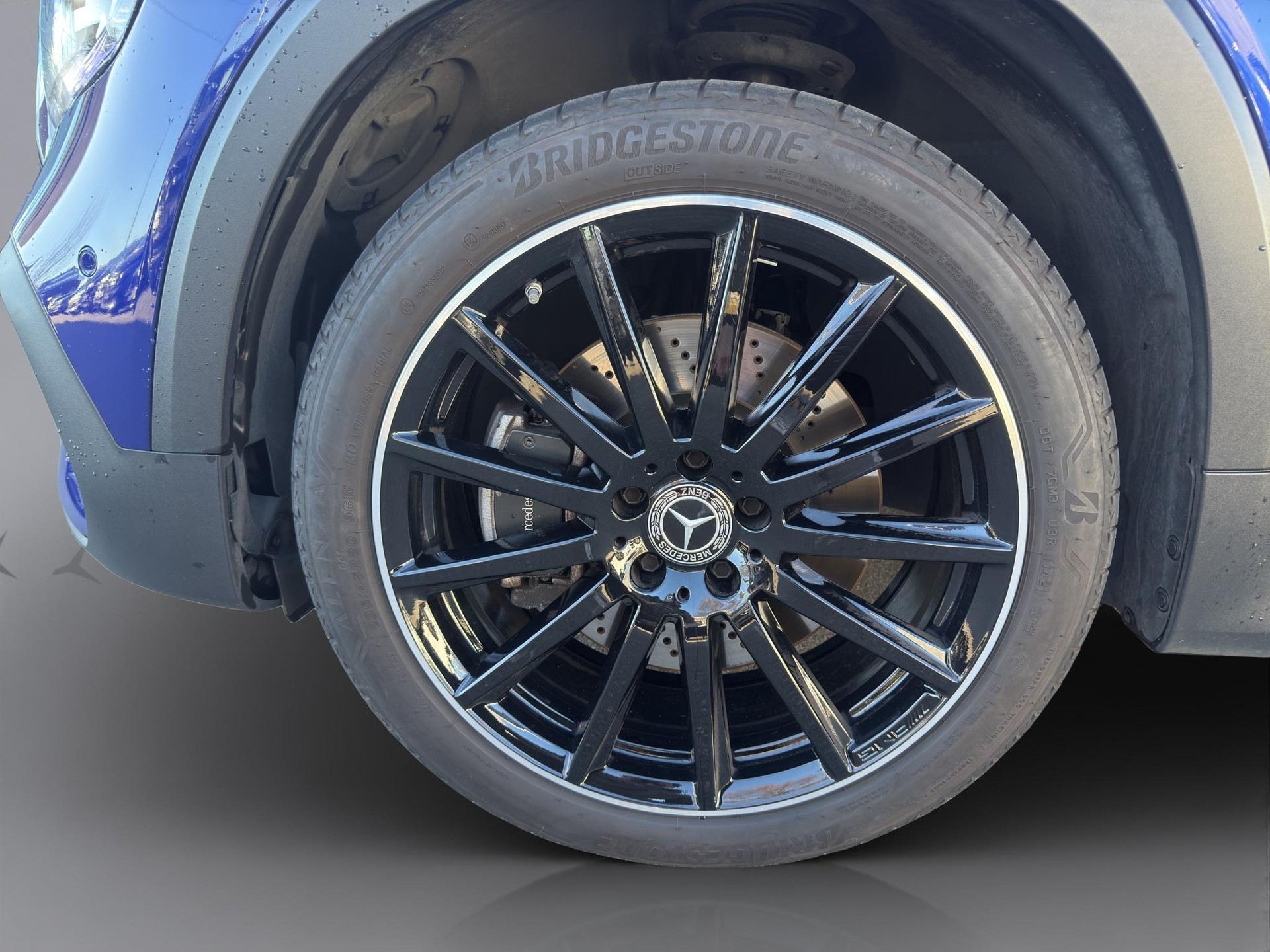 MERCEDES-BENZ GLB 220 d AMG Line 4matic - 3