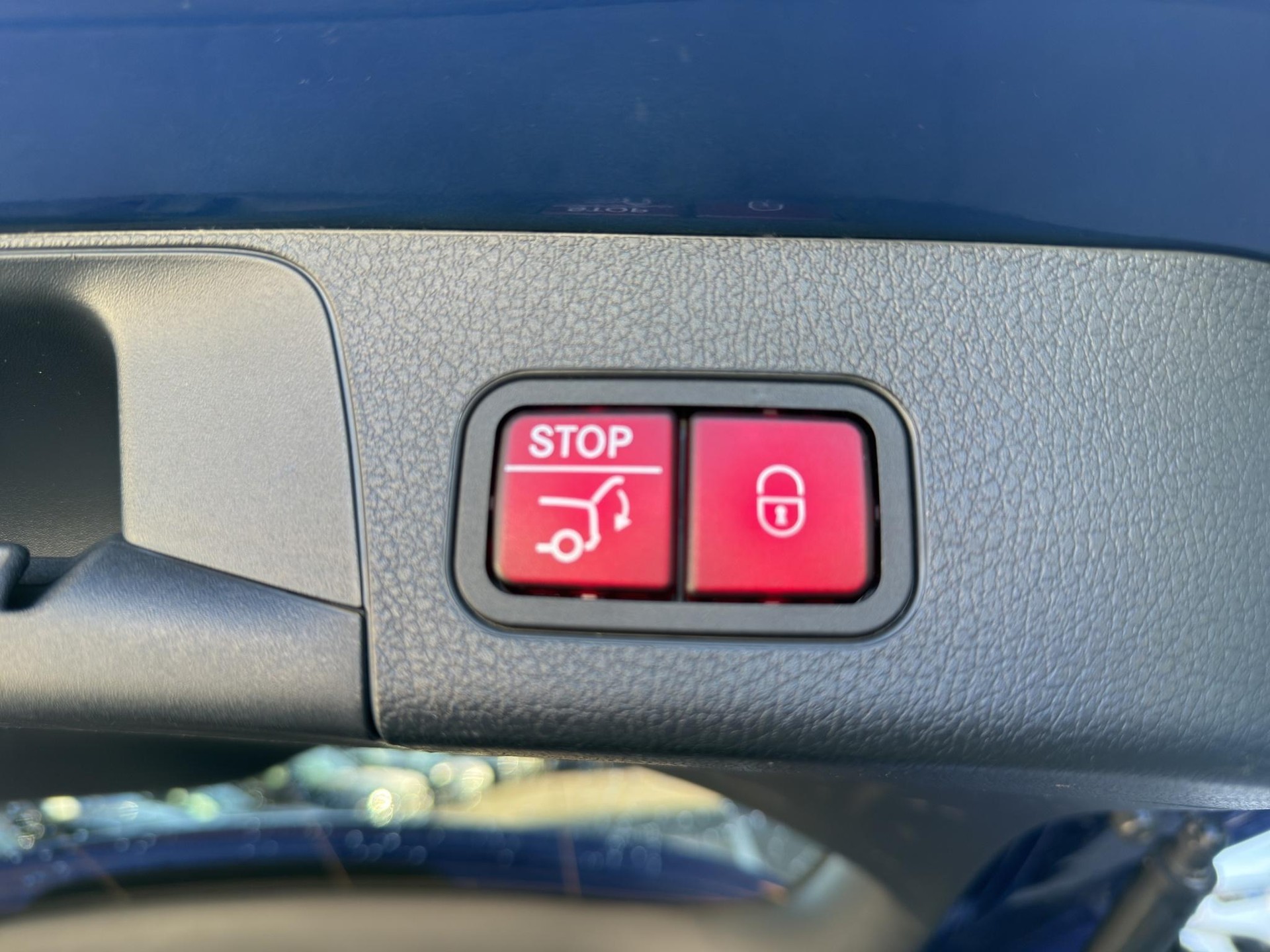 MERCEDES-BENZ GLB 220 d AMG Line 4matic - 16