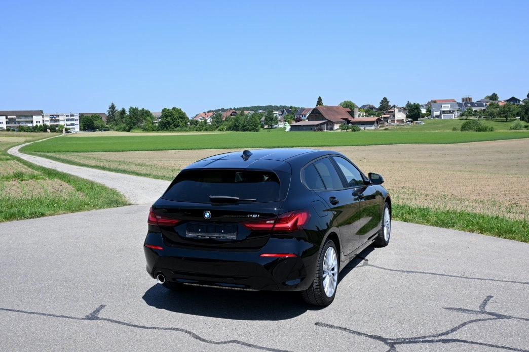 BMW 118i Steptronic - 3