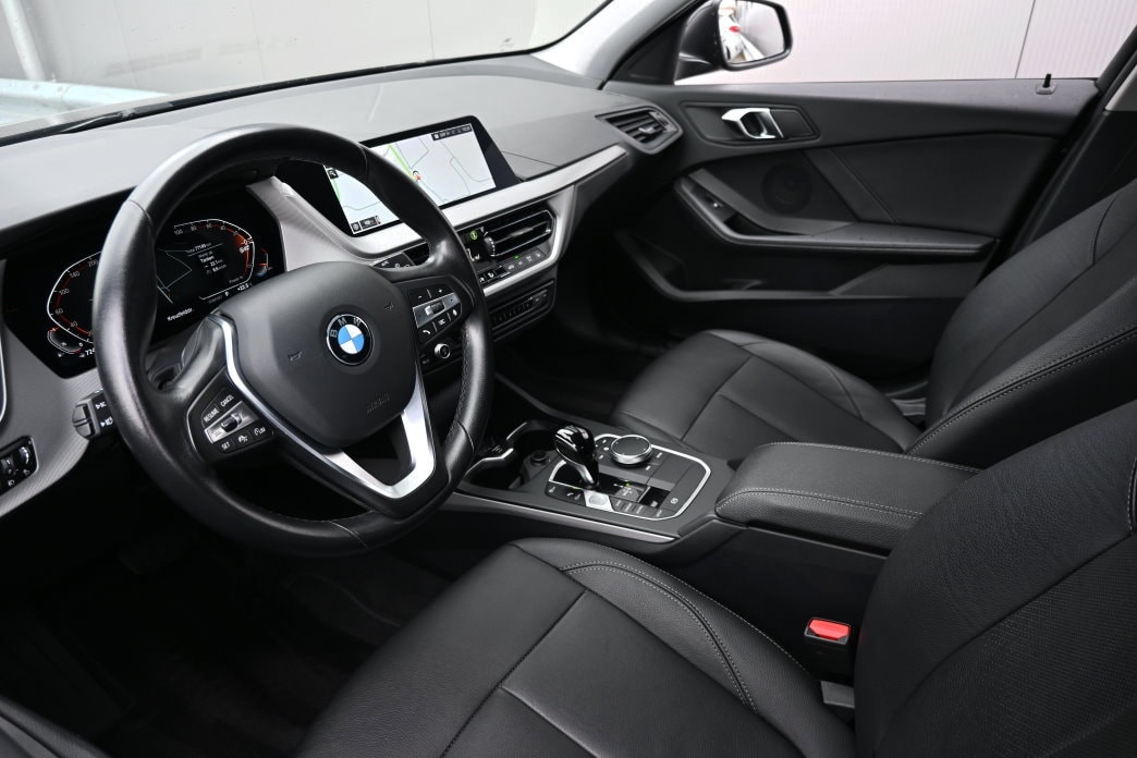 BMW 118i Steptronic - 9