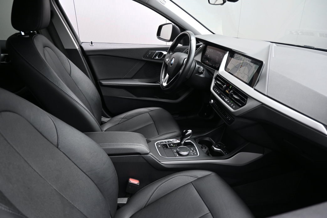 BMW 118i Steptronic - 5