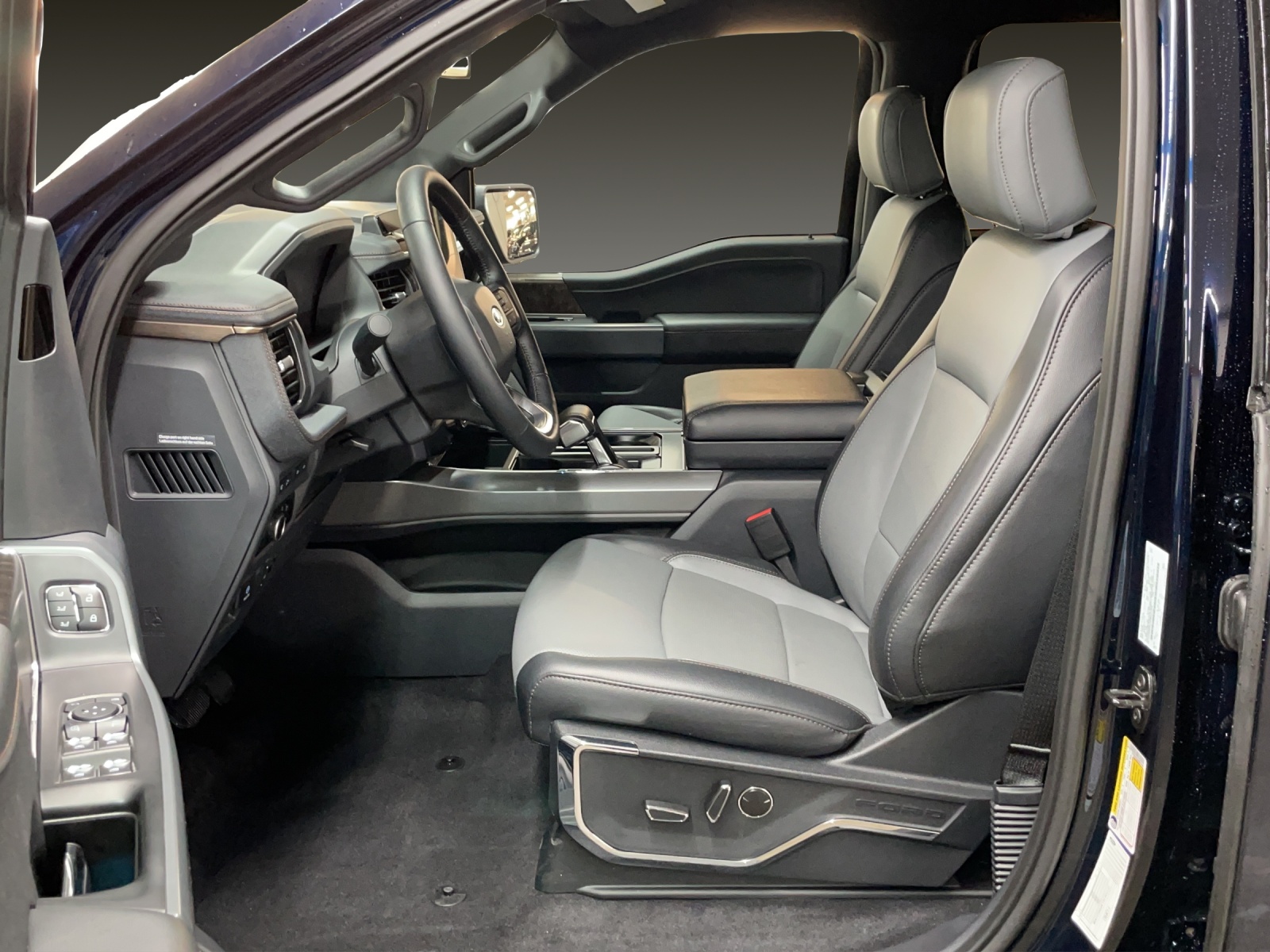 FORD F-150 Lightning DKab.Pick-up 98 kWh Lariat Launch Edition - 6