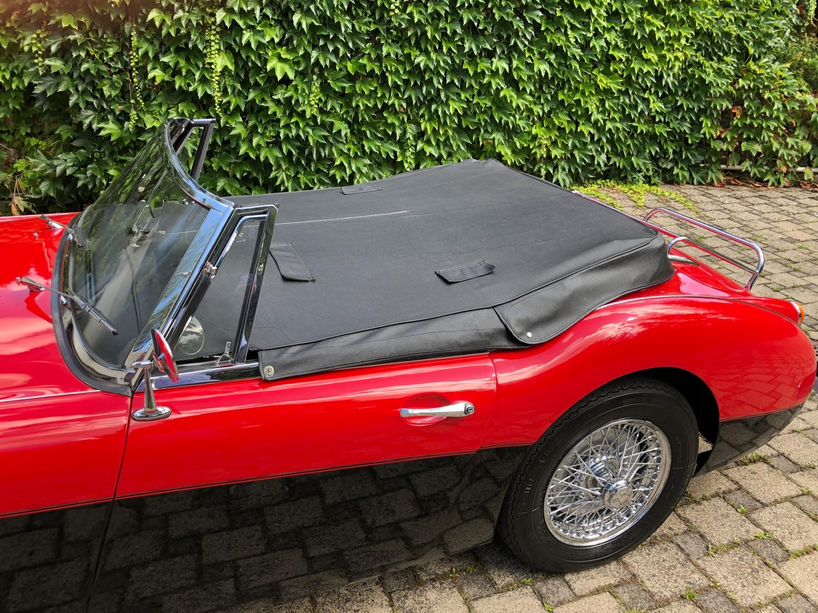 AUSTIN-HEALEY 3000 MKIII BJ8 - 8