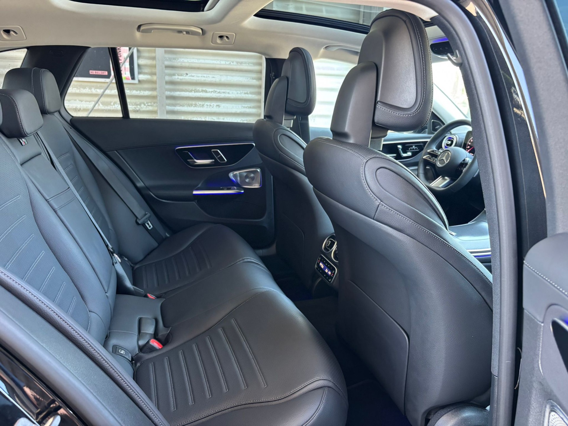 MERCEDES-BENZ C 200 AMG-Line 4Matic Kombi - 10