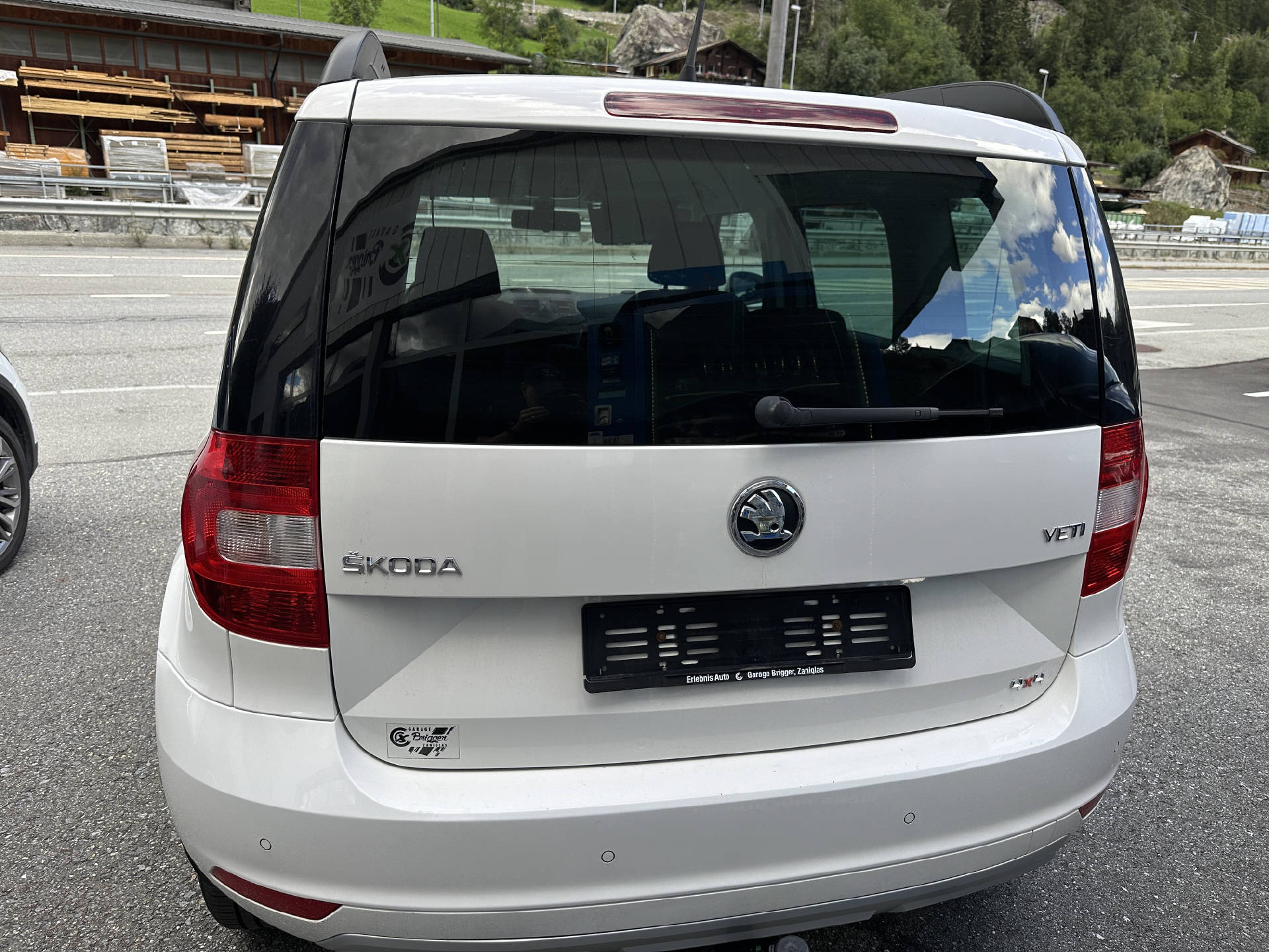 SKODA Yeti 2.0 TDI 110 Active 4x4 - 5