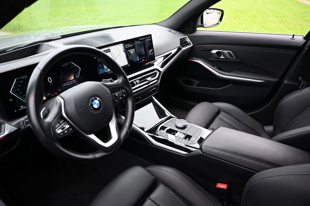 BMW 318d 48V Touring Steptronic Facelift - 6