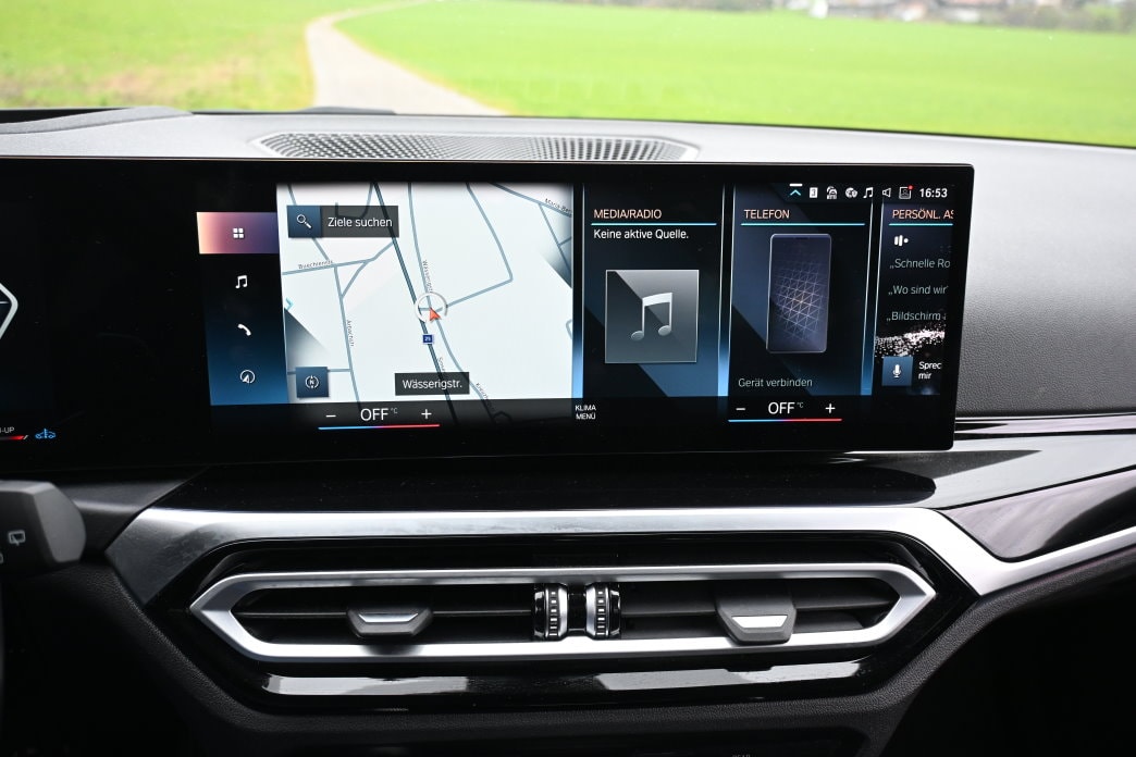 BMW 318d 48V Touring Steptronic Facelift - 7