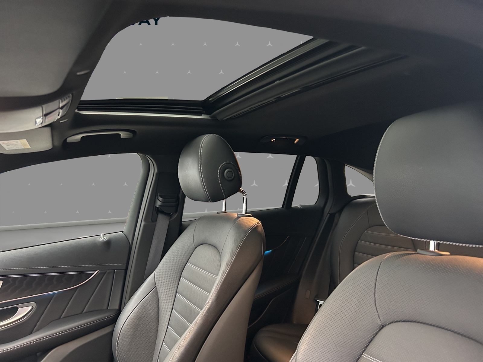 MERCEDES-BENZ EQC 400 4Matic EQ Star - 11