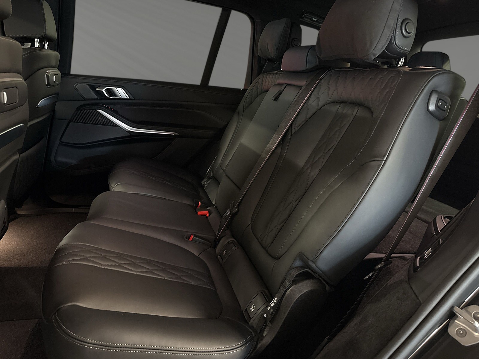 BMW X7 xDrive 48V 40d M Sport Pro Steptronic - 7