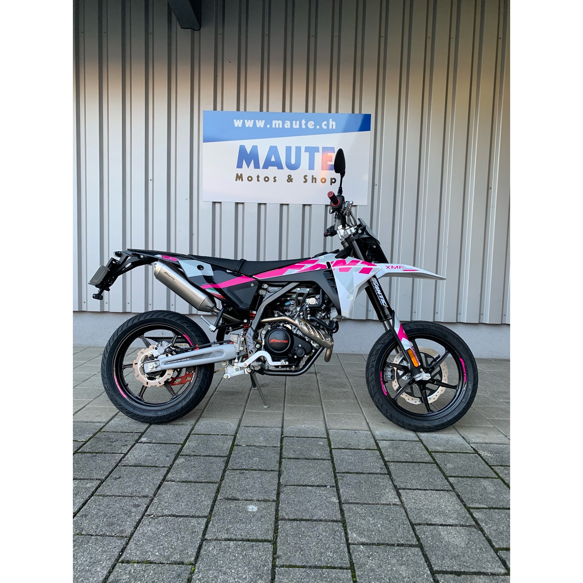 FANTIC XMF 125 Motard Performance
