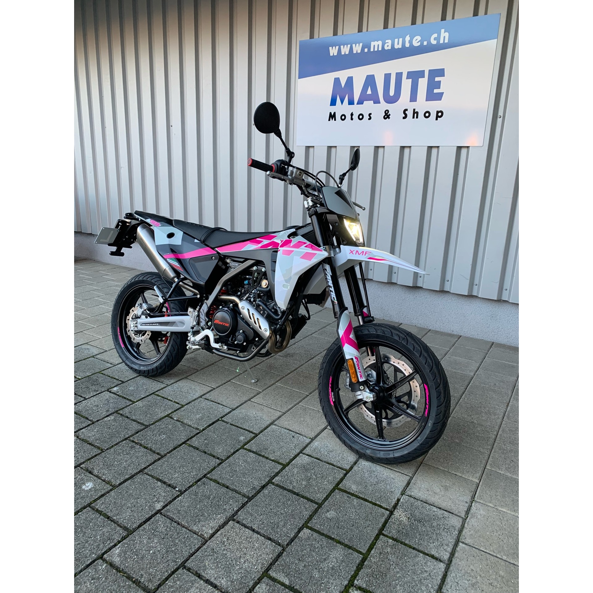 FANTIC XMF 125 Motard Performance - 4