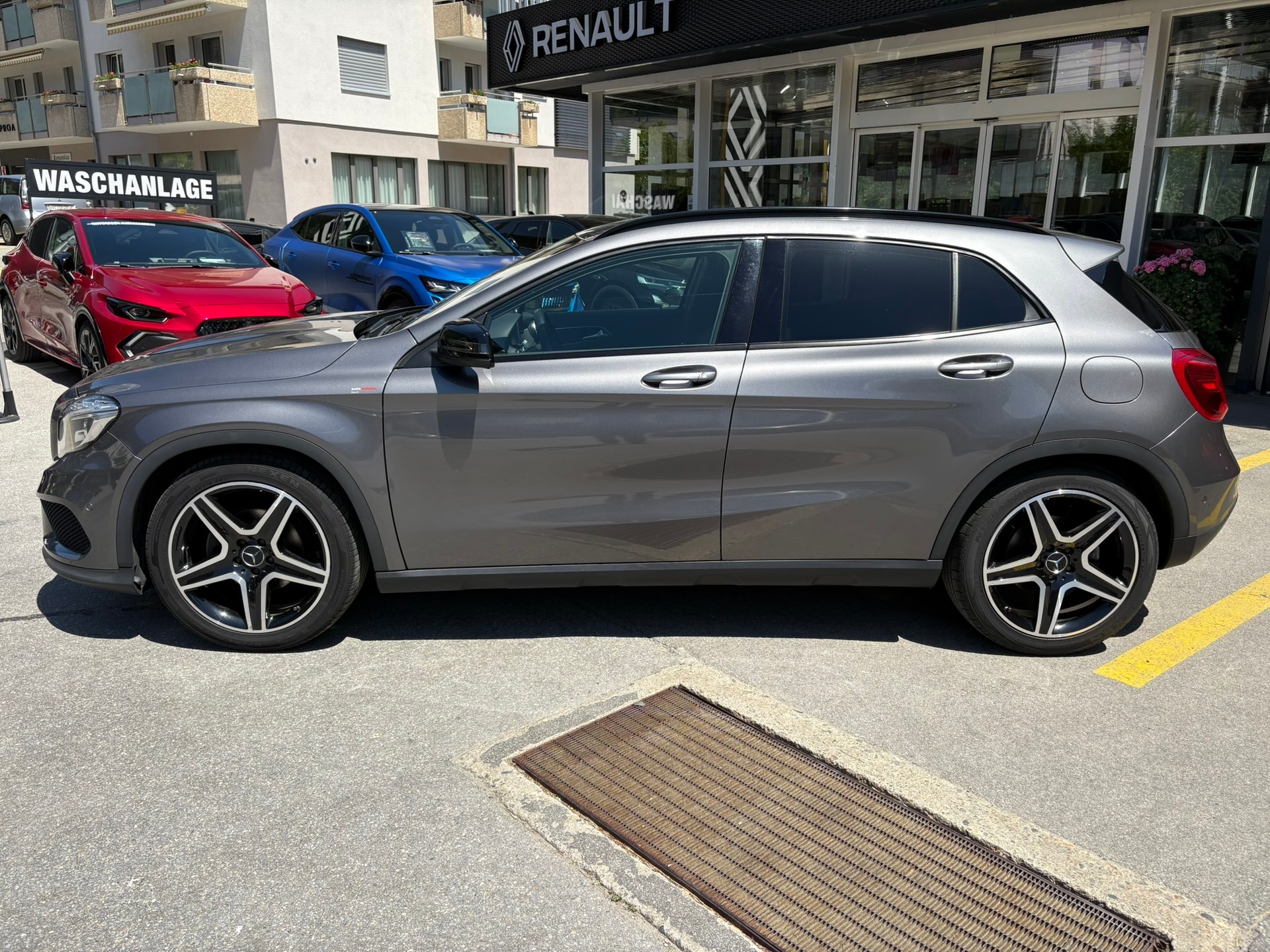 MERCEDES-BENZ GLA 200 CDI Swiss Edition 4 Matic - 8