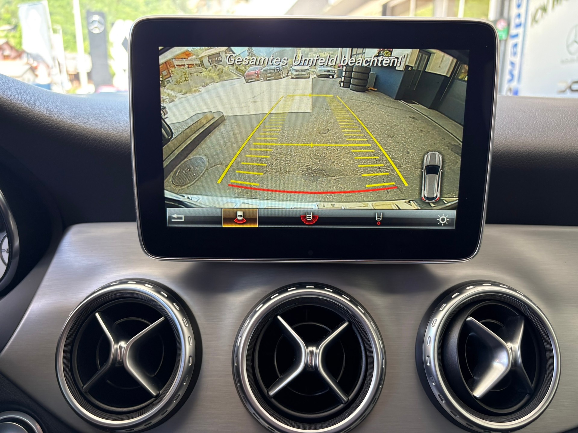 MERCEDES-BENZ GLA 200 CDI Swiss Edition 4 Matic - 14