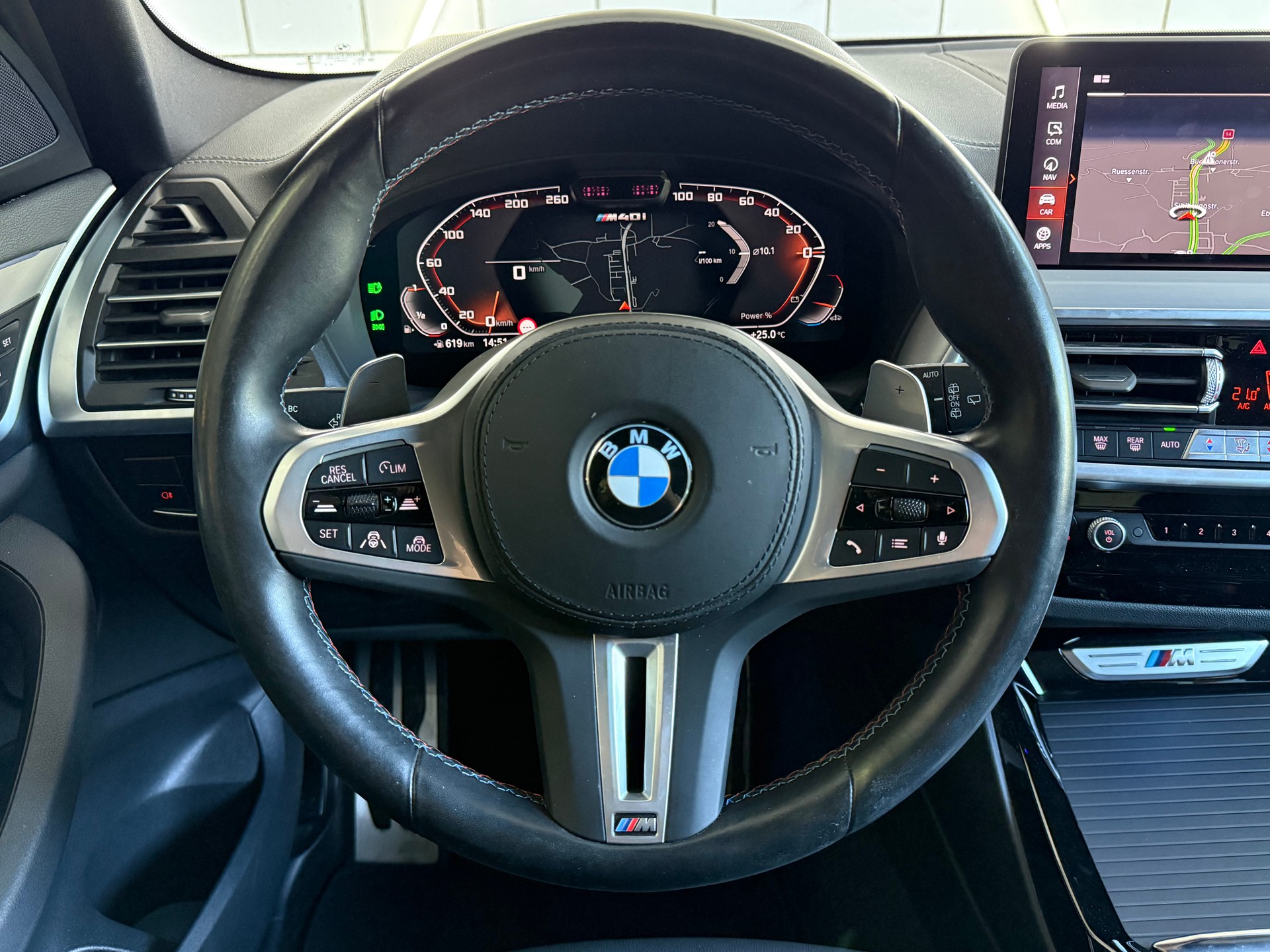 BMW X3 M40i Travel - 9