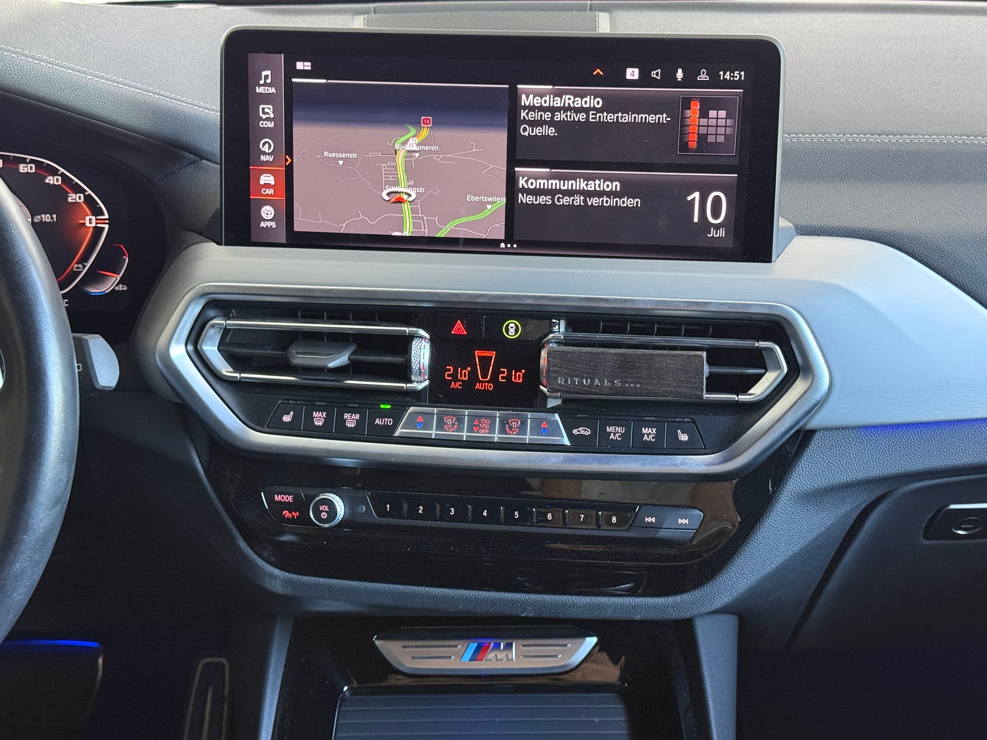 BMW X3 M40i Travel - 10