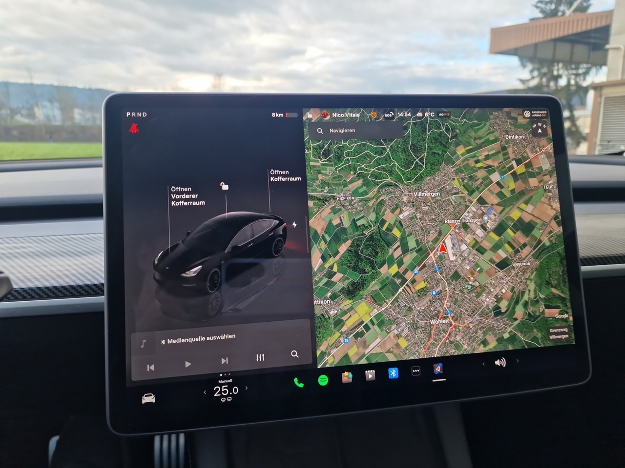 tesla Gallery 18