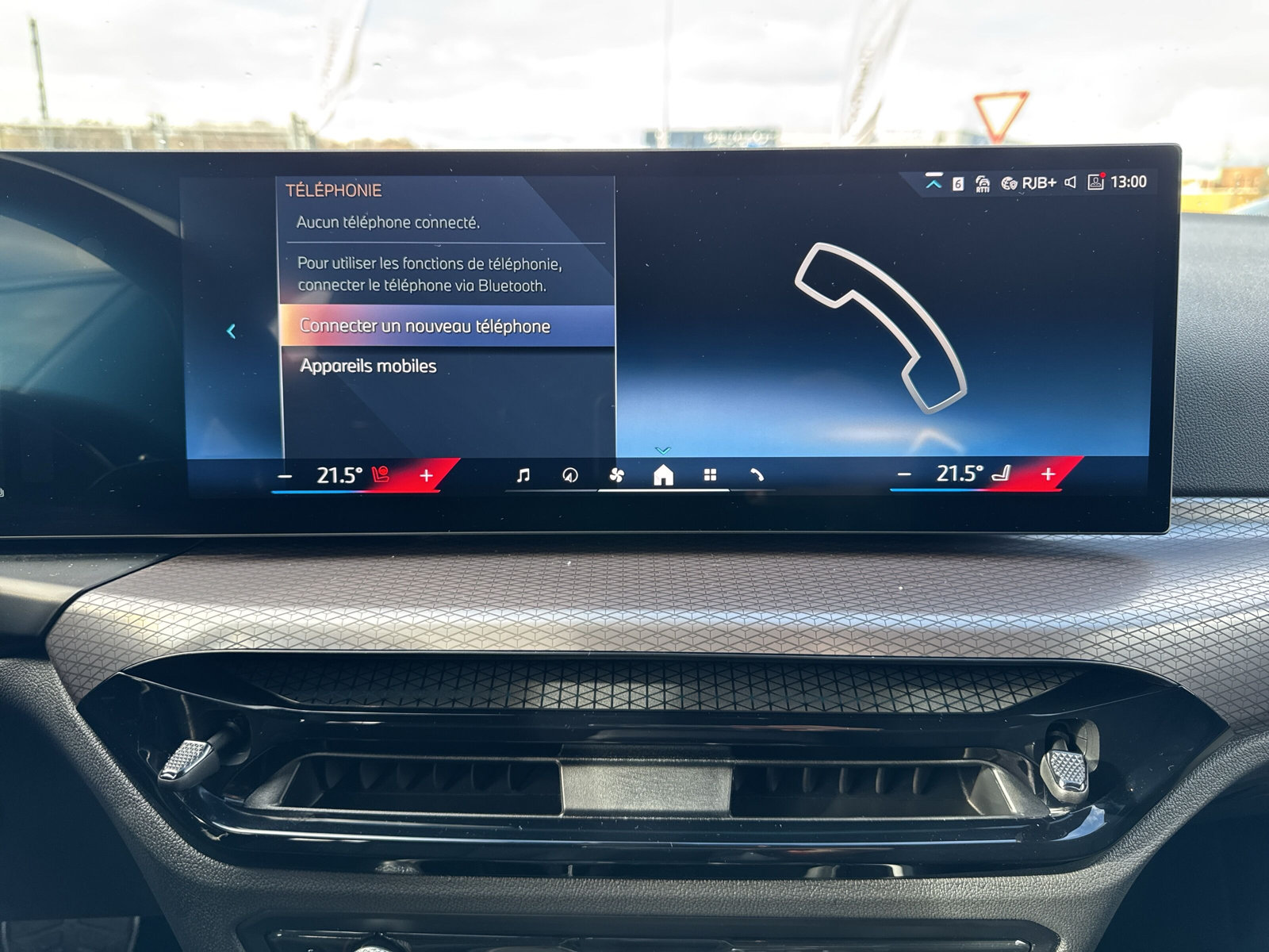 BMW 330e x DriveTouring Steptronic M Sport Pro - 12