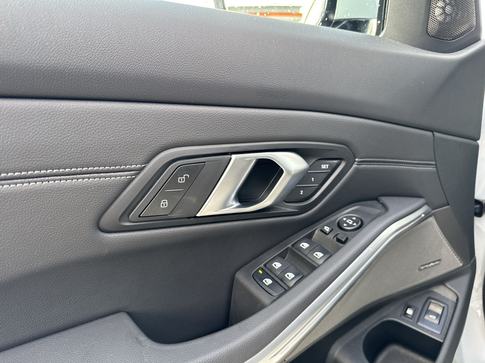 BMW 330e x DriveTouring Steptronic M Sport Pro - 18