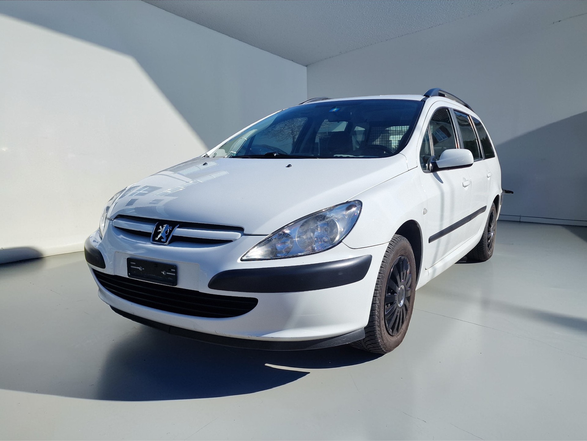 PEUGEOT 307 SW 2.0 16V MFK Neu 12Mt Gara - 4