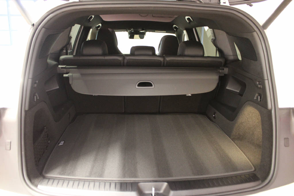 MERCEDES-BENZ GLB 350 4Matic with EQ Technology - 4