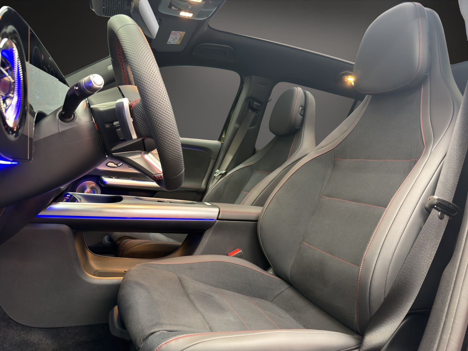 MERCEDES-BENZ GLB 220 4MATIC - 9