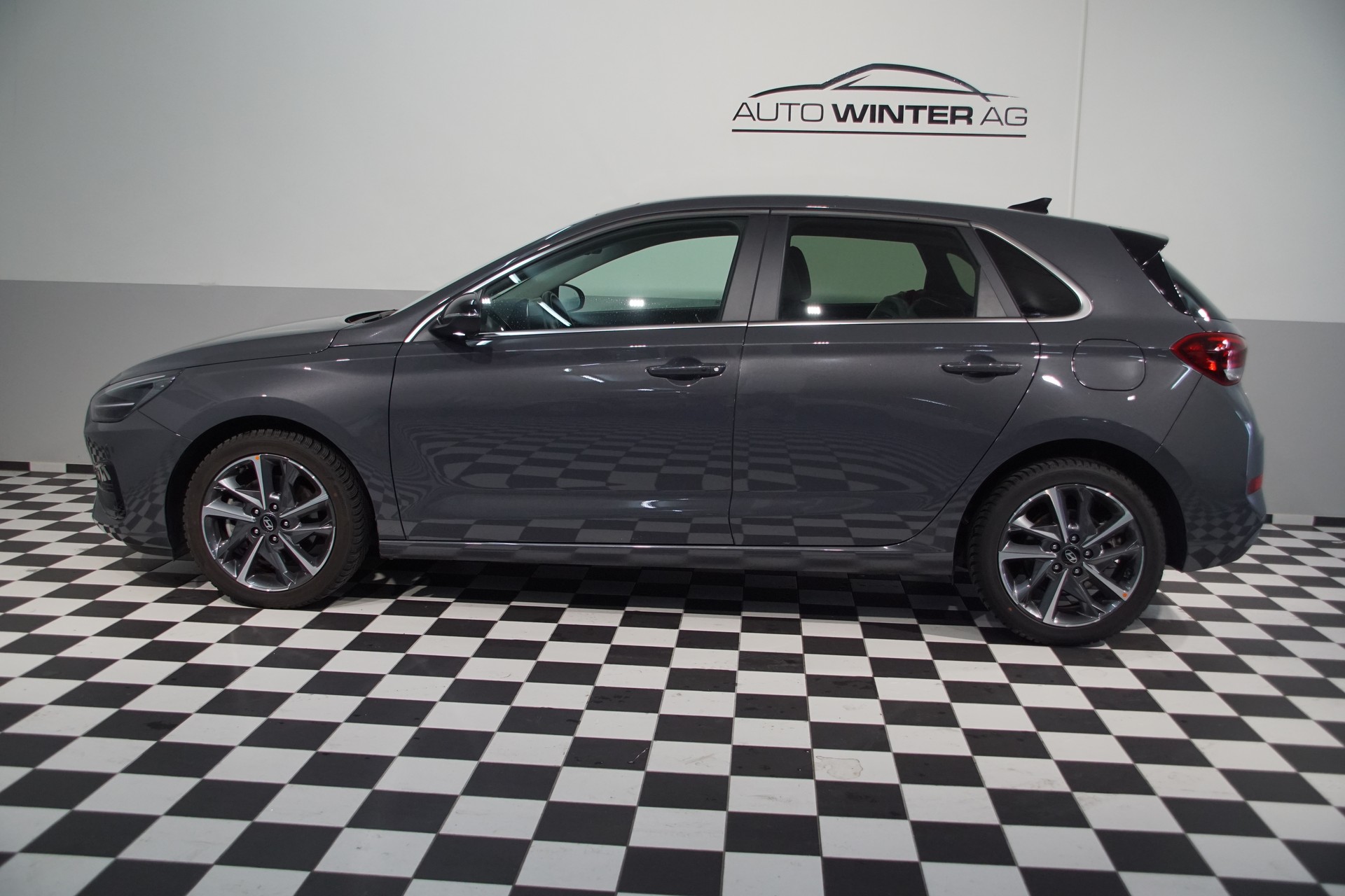 HYUNDAI i30 1.5 T-GDi Vertex 48V MH DCT *swiss* - 9