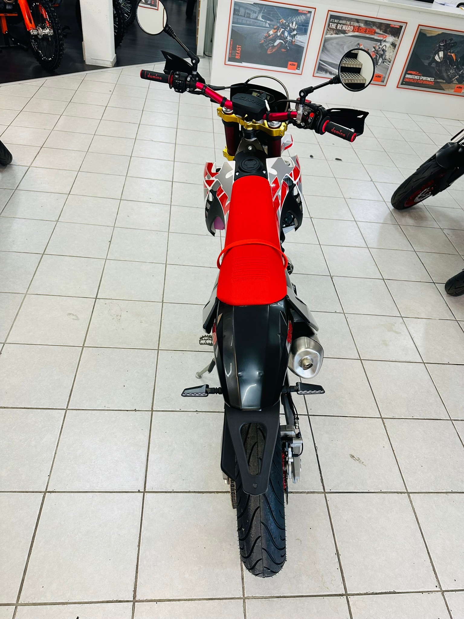 FANTIC XMF 125 Motard Competition - 5