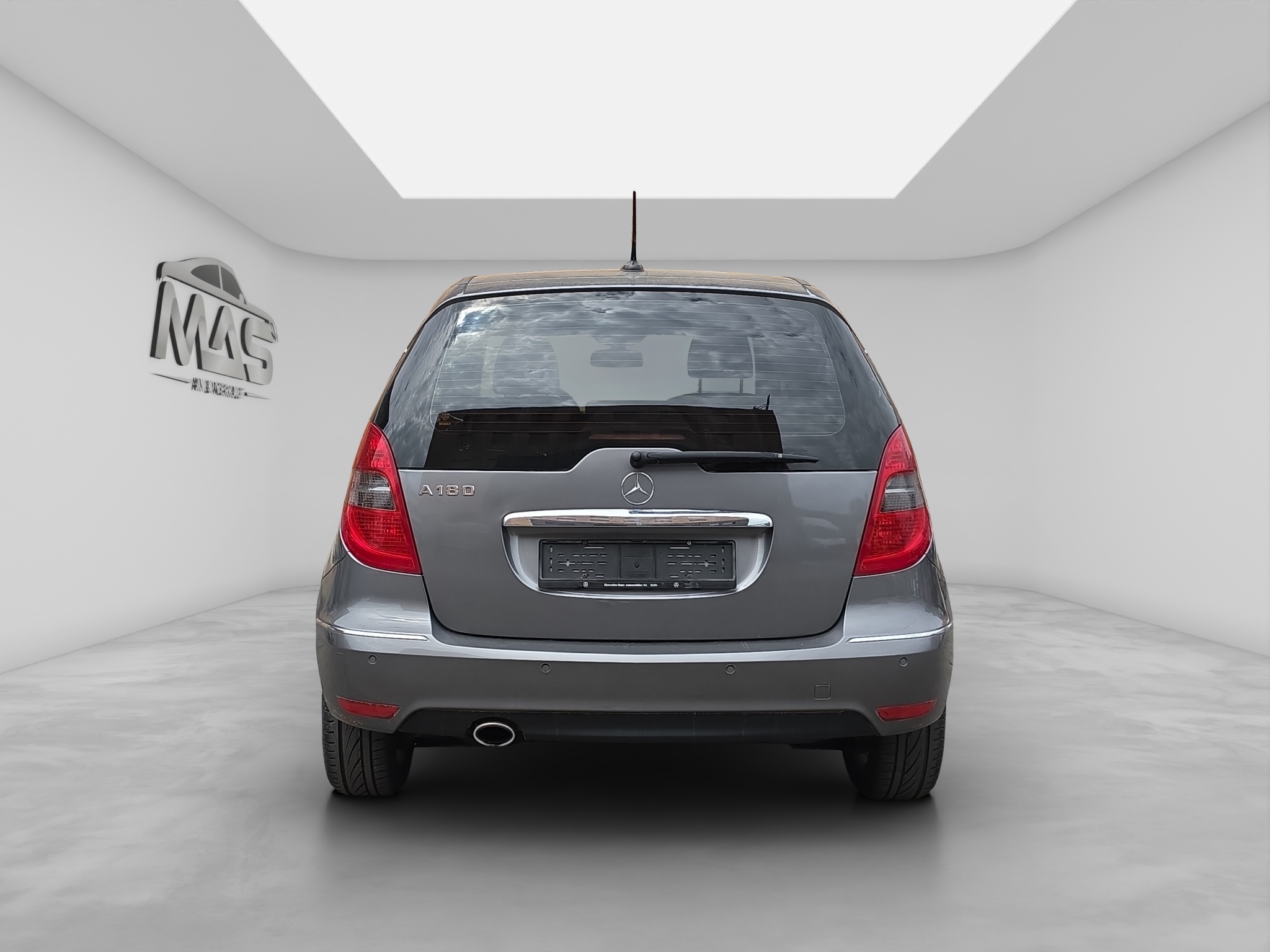 MERCEDES-BENZ A 180 5