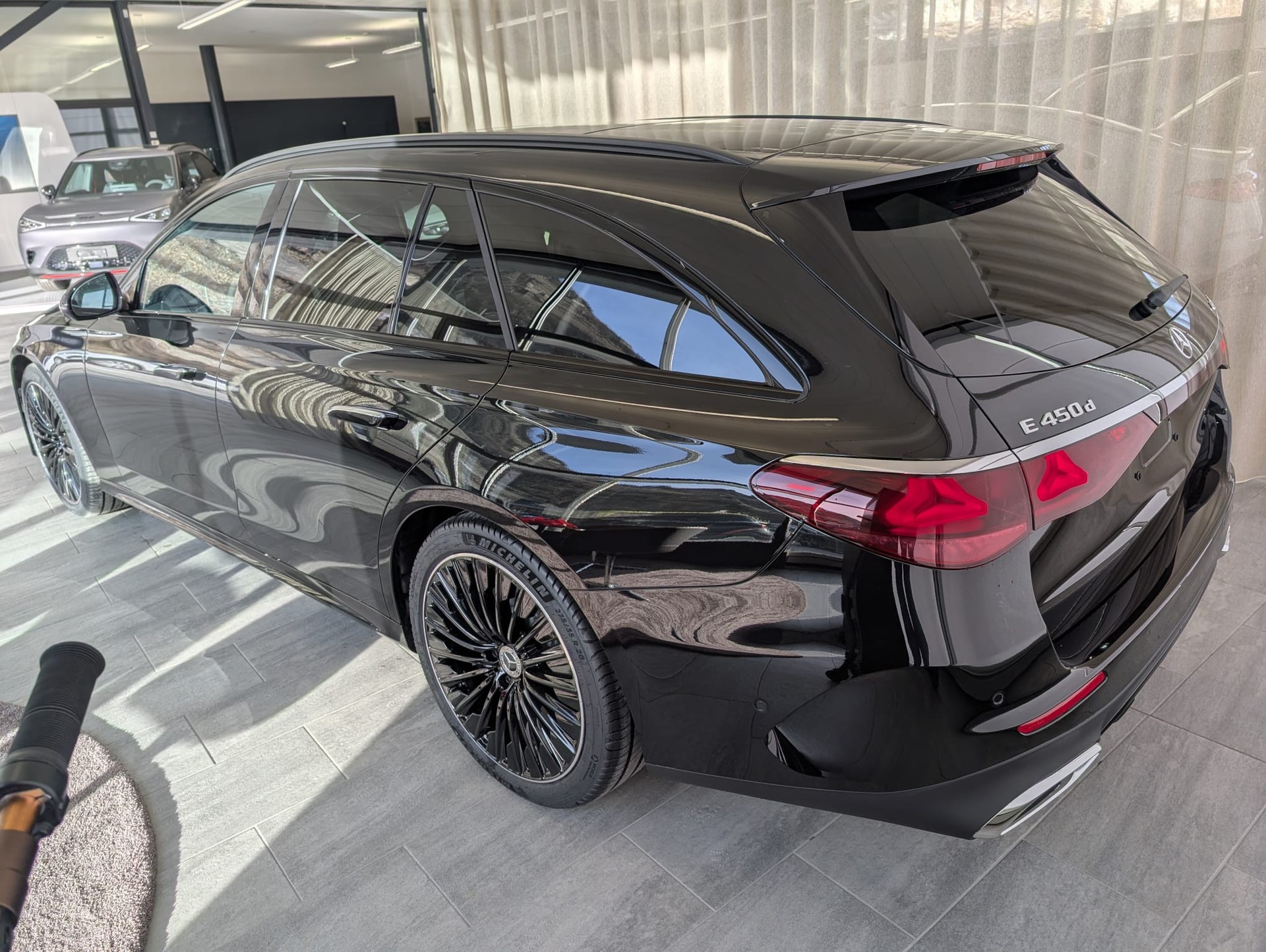 MERCEDES-BENZ E 450 d T 4Matic 9G-Tronic - 3