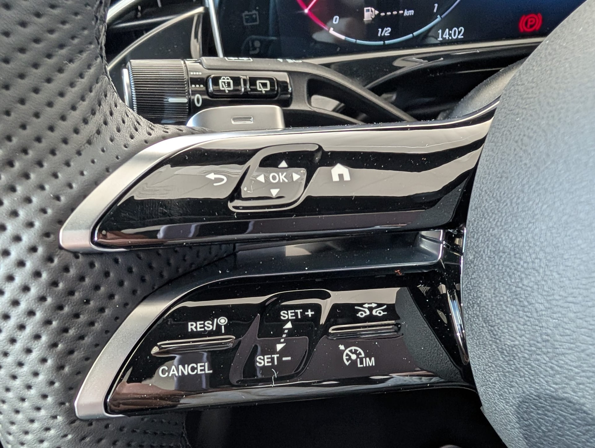 MERCEDES-BENZ E 450 d T 4Matic 9G-Tronic - 15