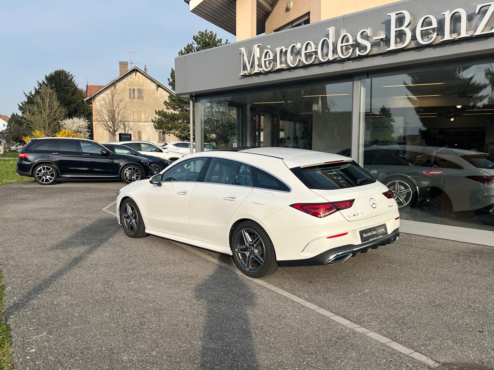 MERCEDES-BENZ CLA Shooting Brake 250 4Matic 7G-DCT AMG Line - 4