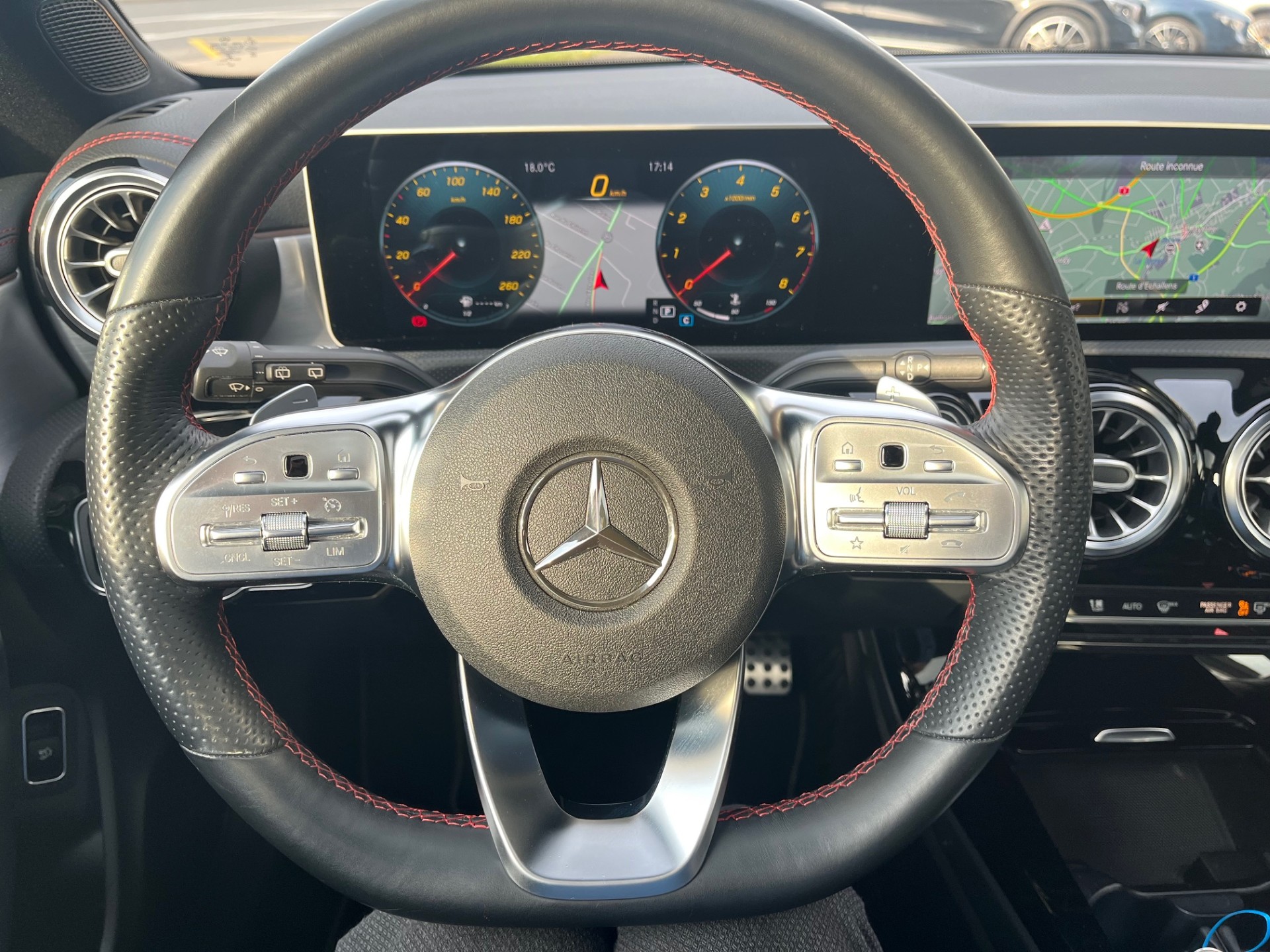 MERCEDES-BENZ CLA Shooting Brake 250 4Matic 7G-DCT AMG Line - 14