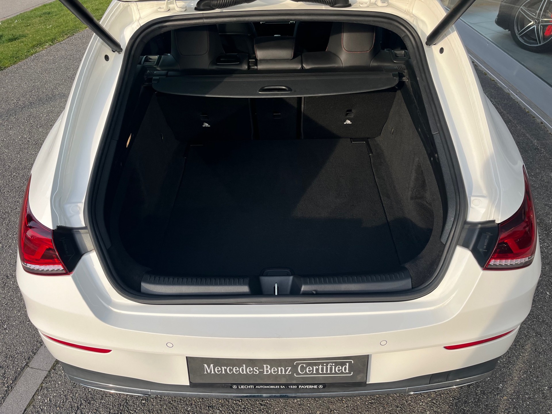 MERCEDES-BENZ CLA Shooting Brake 250 4Matic 7G-DCT AMG Line - 7