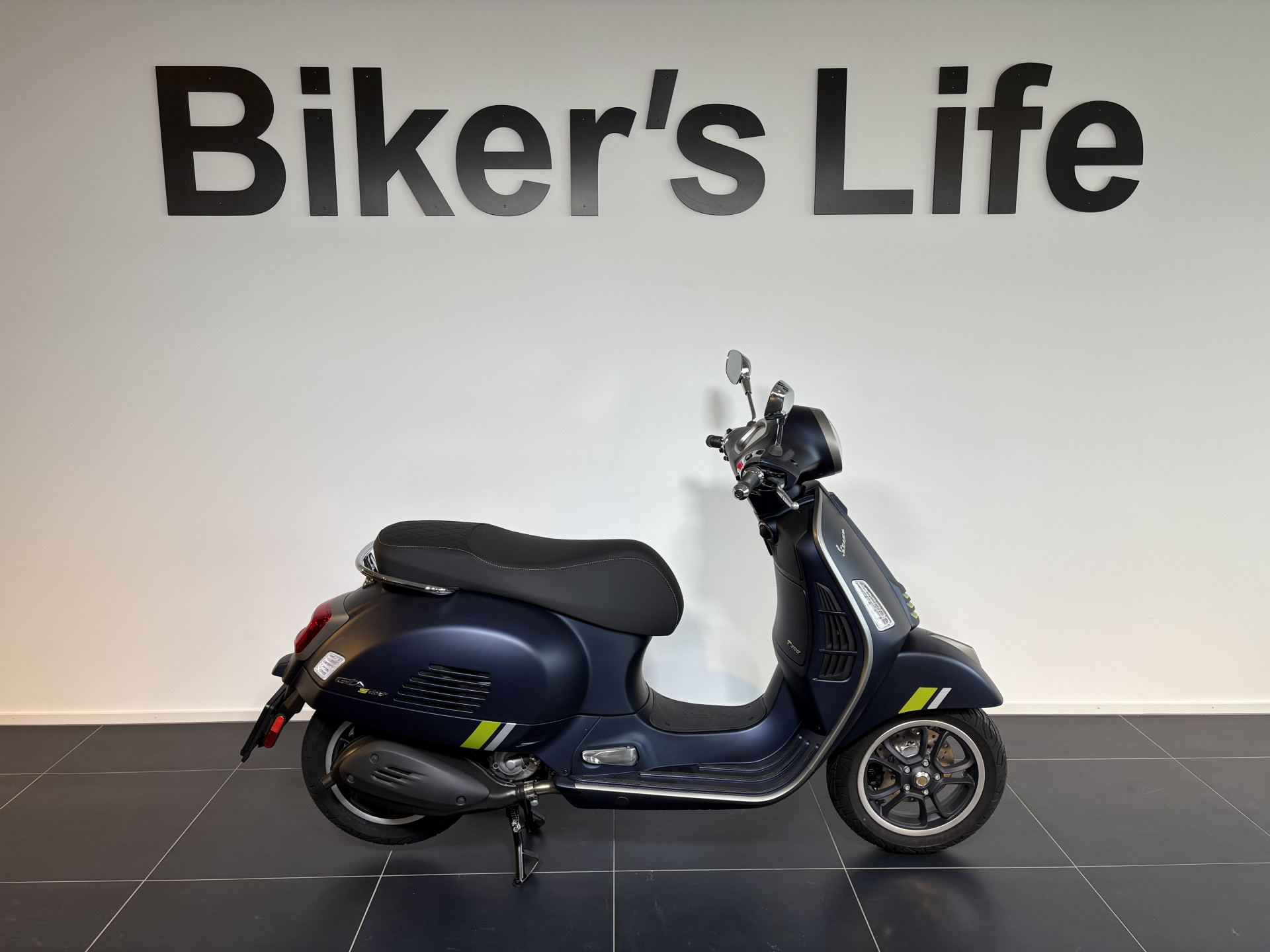 PIAGGIO Vespa GTS 300 HPE Super Tech