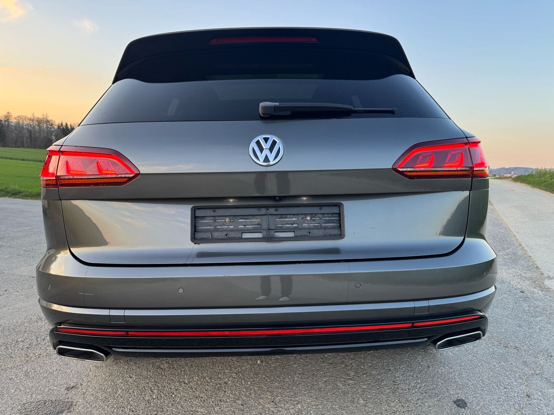 VW Touareg 3.0 TDI R Line Tiptronic - 6