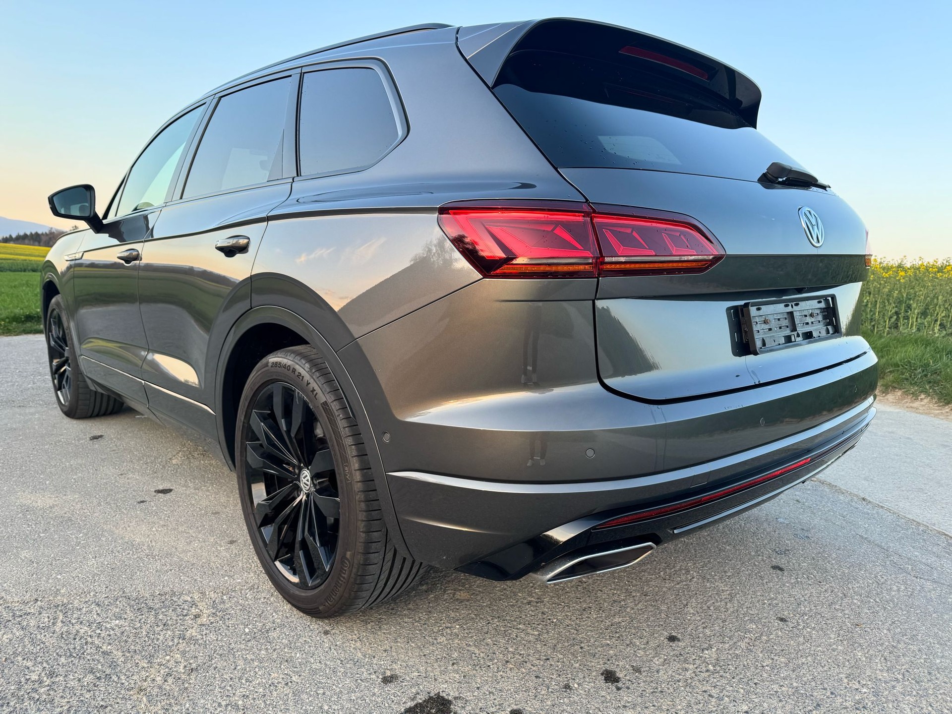 VW Touareg 3.0 TDI R Line Tiptronic - 12