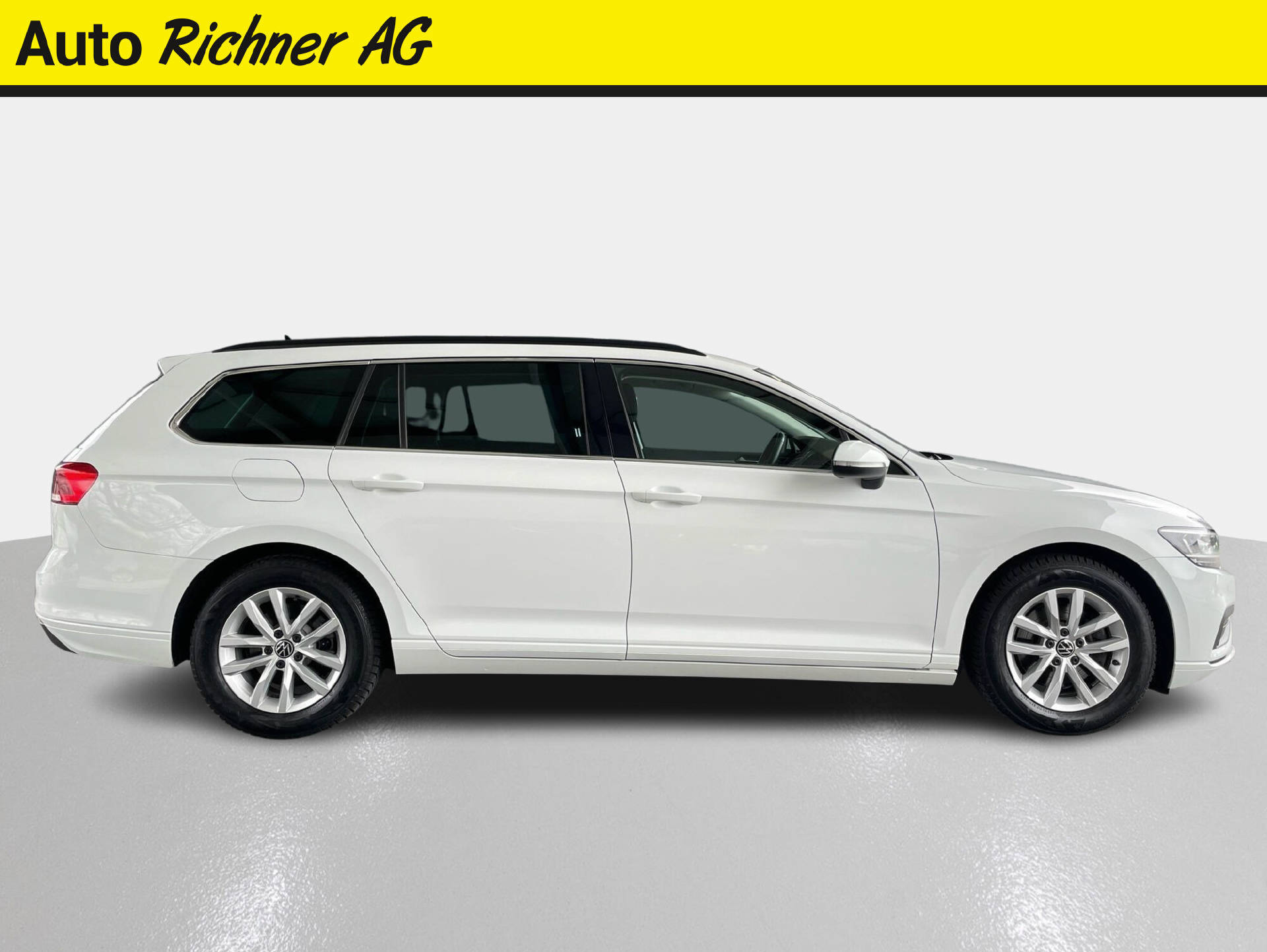 VW Passat Variant 1.5 TSI Business DSG-2