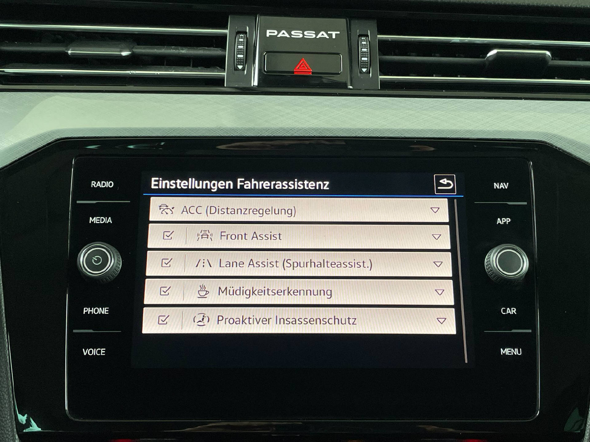 VW Passat Variant 1.5 TSI Business DSG-10