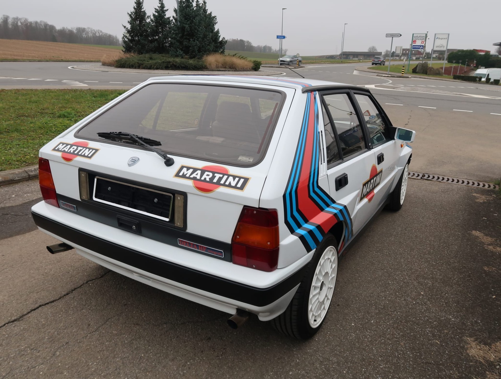 LANCIA Delta HF Integrale ABS - Etat d'origine remarquable - Ligne magistrale et combinaison de couleurs Martini (vétéran) - 5